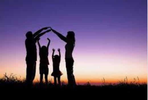 ESSERE FAMIGLIA OGGI NELLA CHIESA E NEL MONDO